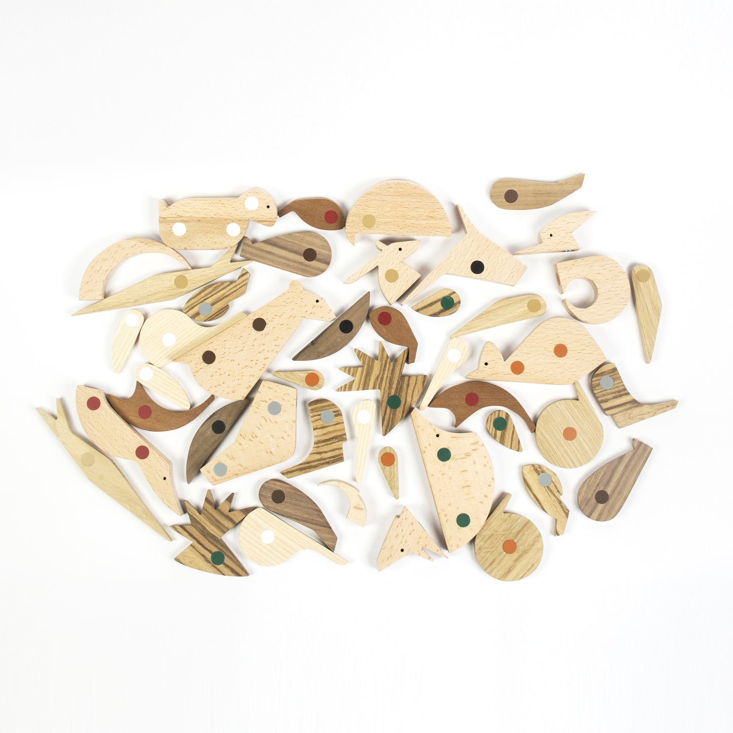 pieces of magnets in ESNAF set of 8 magnetic wooden toys