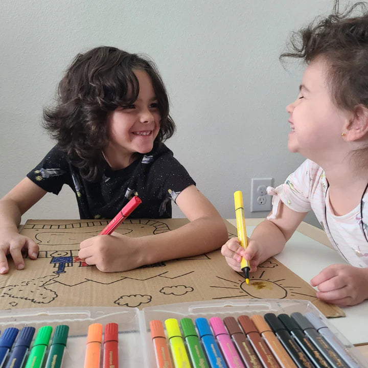 Children using magic sticks that do not dry out