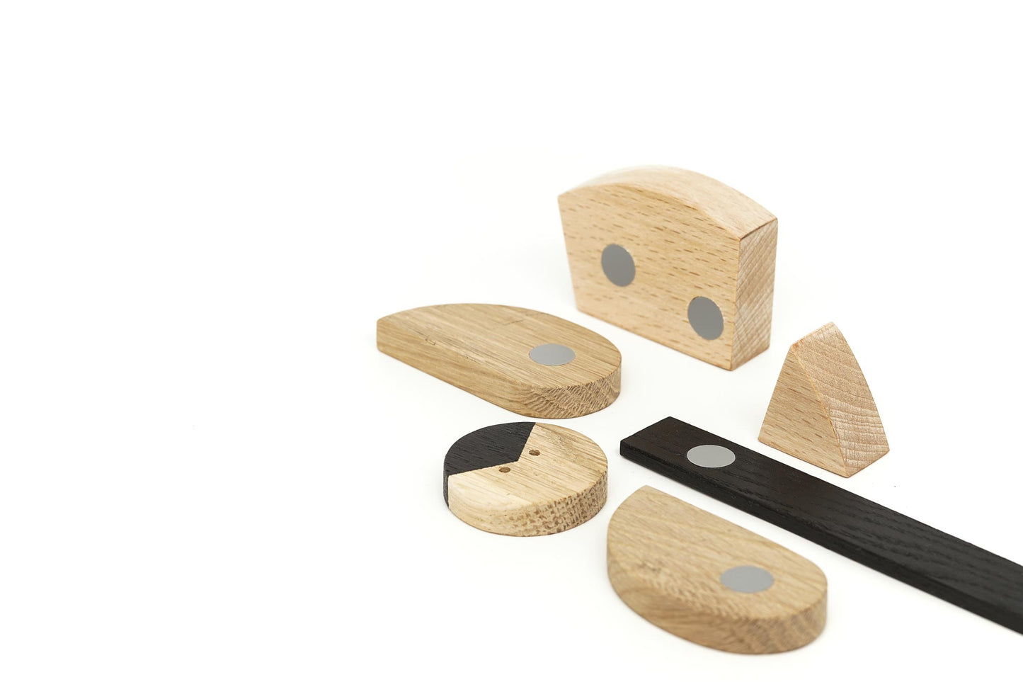 Magnetic pieces of wooden owl
