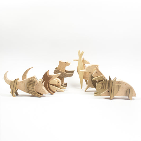 Set of 8 magnetic wooden toys, Squirrel, Woodpecker, hedgehog, deer, bear, rabbit, wolf and fox